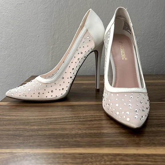 Shoedazzle White Mesh Rinestone heels 🔥 - Picture 4 of 4